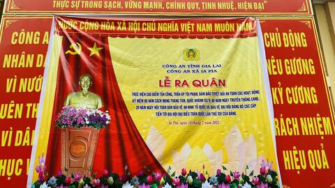 Công an xã Ia Pia tổ chức Lễ ra quân cao điểm tấn công, trấn áp tội phạm, bảo đảm an ninh trật tự.